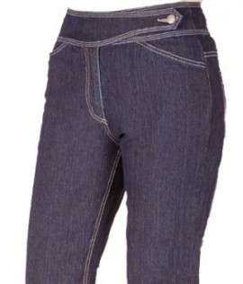 The ‘Judy’ Jean Straight Leg in Winter Curvy Denim